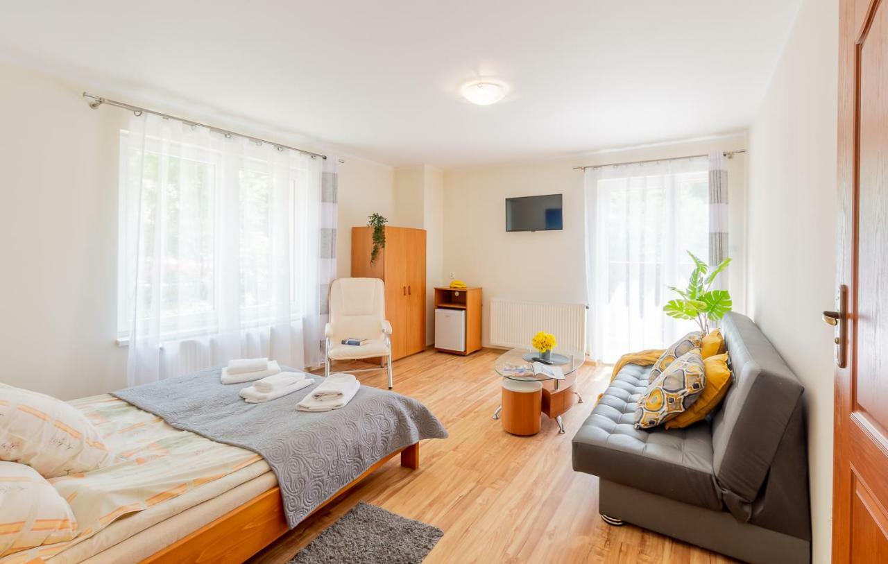 Apartament I Pokoje Goscinne U Lusi Weichsel Exterior foto